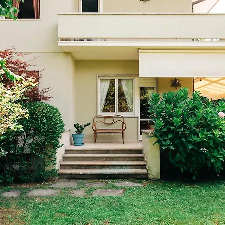 A Dei Marmi *